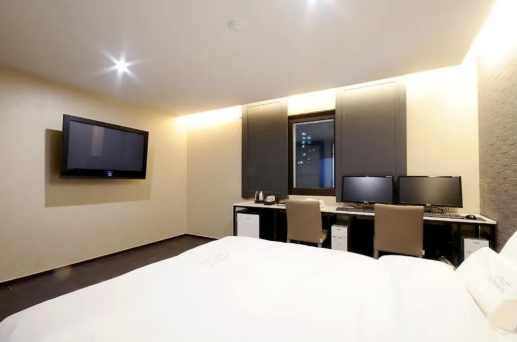 Queens Hotel Seomyeon 釜山